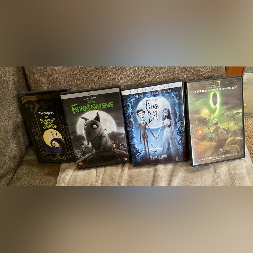 Tim Burton: 4 DVD’S set of animated, fantasy DVDS  of filmmakers Tim Burton.
